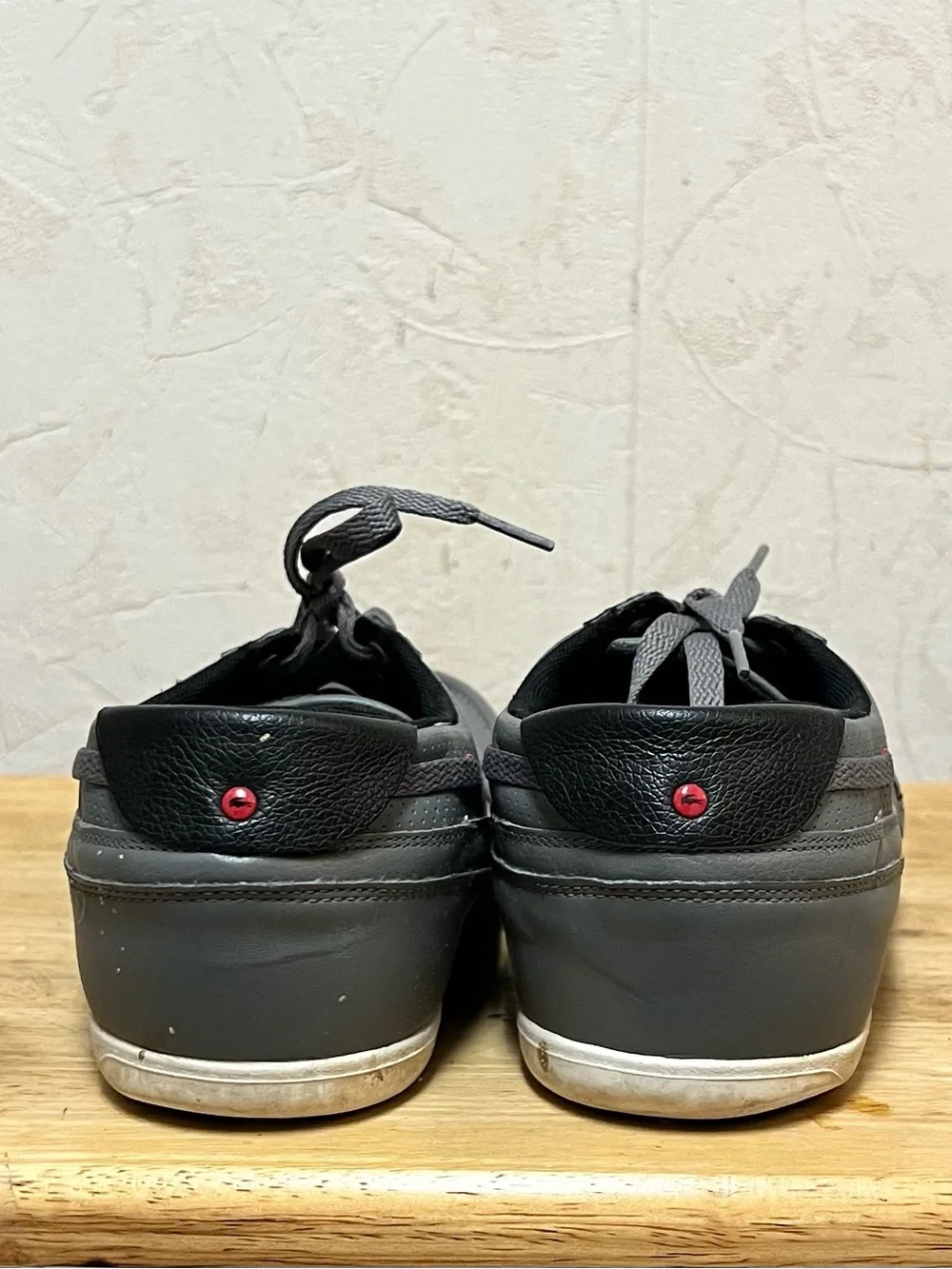 Lacoste Dreyfus Moc Toe Flats Comfort Gray Lace Up Men’s shoes Sz 11.5